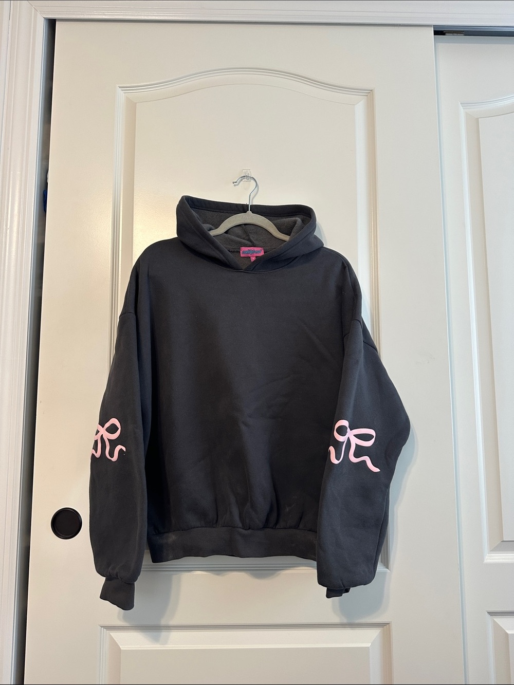 Edikted Gray Hoodie with Pink Sleeve Graphic